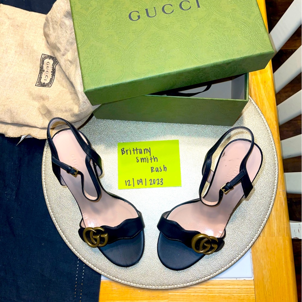 Gucci Marmont Leather Sandal High Heel - Size 37 (US 7)

Purchased August 2021.